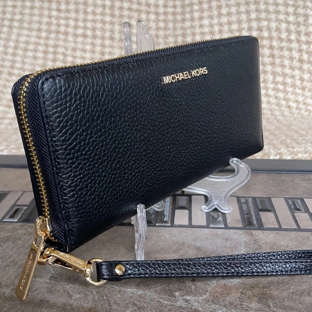 Michael Kors Jet Set Travel Large Travel CONTINENTAL Wallet-Wristlet